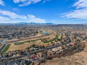 Bird's eye view with a mountain view