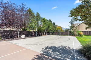 View of sport court featuring a mountain view