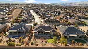 Bird's eye view with a mountain view