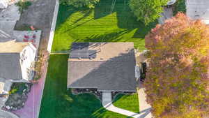 Birds eye view of property