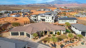 Drone / aerial view featuring a mountain view