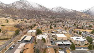 Bird's eye view with a mountain view