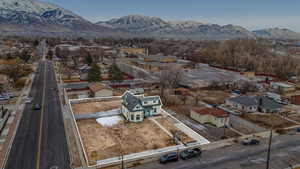 Bird's eye view featuring a mountain view