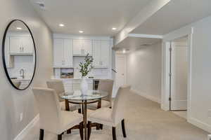 Finished basement with wet bar