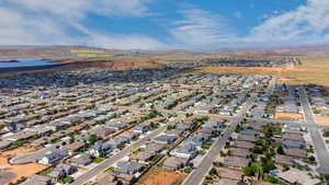 Drone / aerial view featuring a mountain view