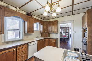 Photo 6 of 390 E CENTER ST