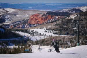 View of mountain feature