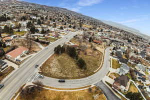 Aerial view with a mountain view