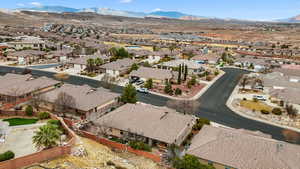 Aerial view with a mountain view