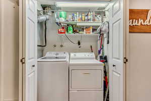 Clothes washing area with independent washer and dryer