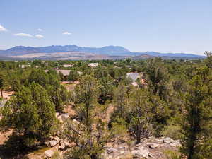 View of mountain feature