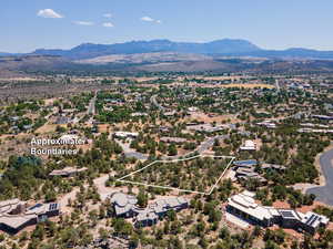 Drone / aerial view featuring a mountain view