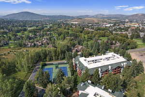 Bird's eye view with a mountain view