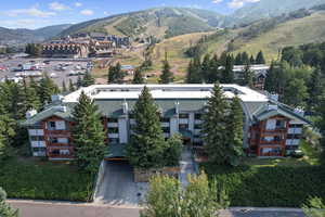 Bird's eye view featuring a mountain view