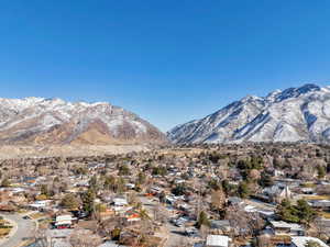 View of mountain feature