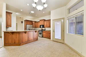 Kitchen with Breakfast Bar