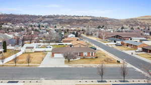 Aerial view with a mountain view