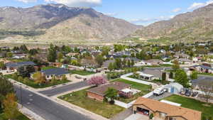 Aerial view with a residential view and a mountain view