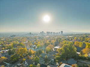 Birds eye view of property