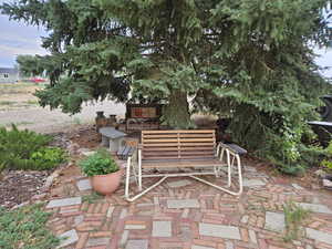 View of patio / terrace near the front door