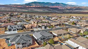 Aerial view with a mountain view