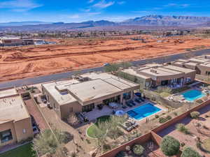 Aerial view with a mountain view