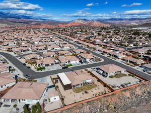 Drone / aerial view featuring a mountain view