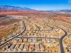 Aerial view with a mountain view