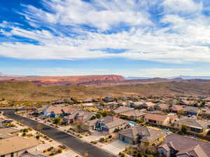 Drone / aerial view featuring a mountain view