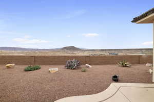 View of yard featuring a mountain view