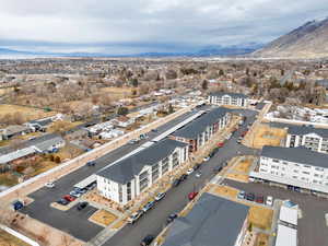 Aerial view with a mountain view