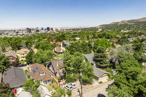 Bird's eye view featuring a mountain view