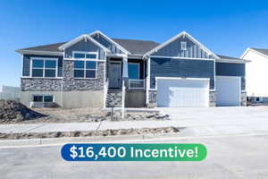 Craftsman house with a garage