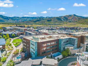 Aerial view with a mountain view