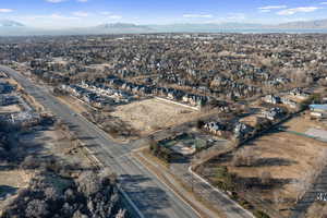 Bird's eye view featuring a mountain view