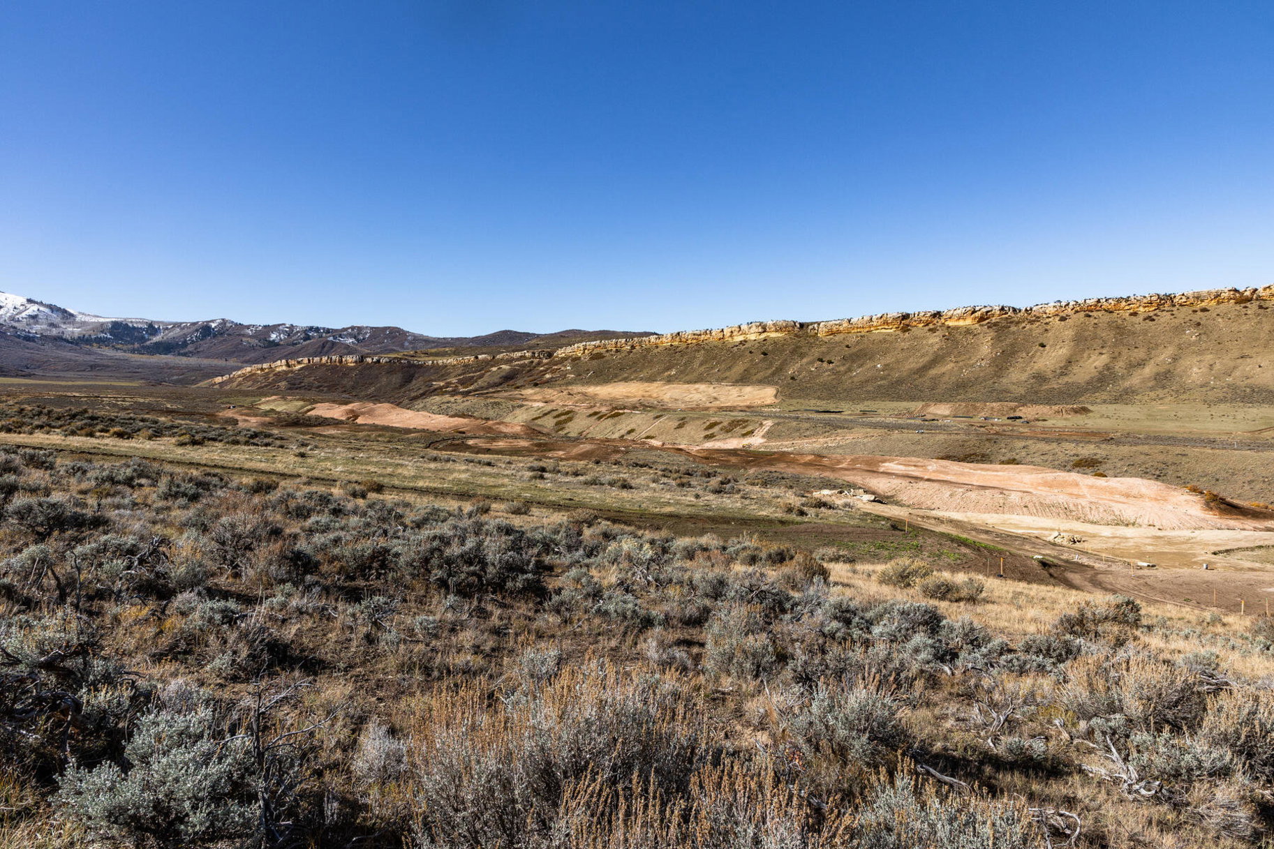 View of mountain feature