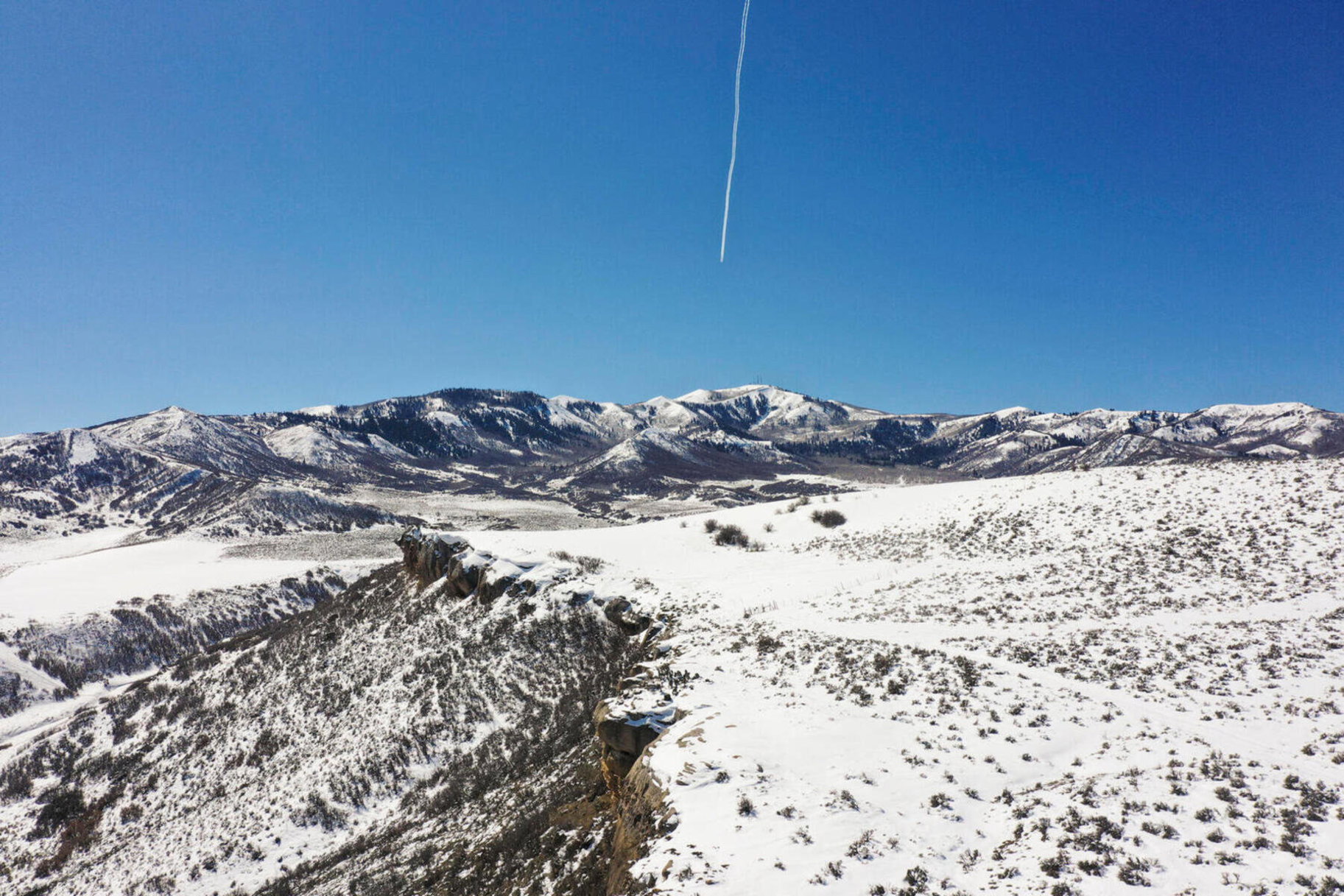 View of mountain feature