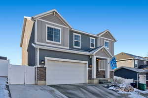 View of front of house featuring a garage