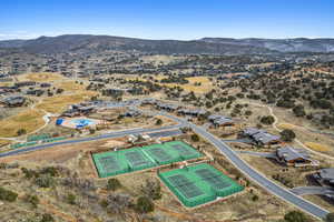 Birds eye view of property featuring a mountain view