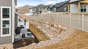 View of yard featuring a mountain view