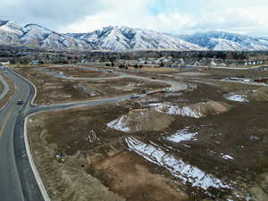 View of mountain feature