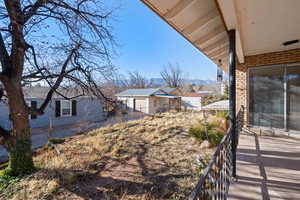 View of yard featuring a mountain view