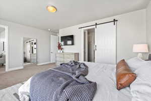 Gorgeous Master Bedroom & Bathroom