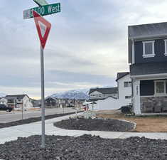 View of property's community featuring a mountain view