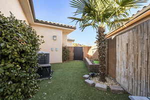 View of yard featuring cooling unit