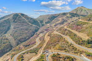 View of mountain feature