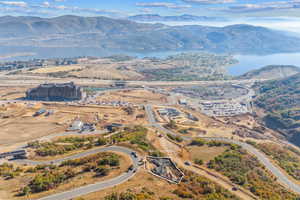 Bird's eye view with a mountain view