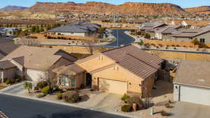 Aerial view with a mountain view