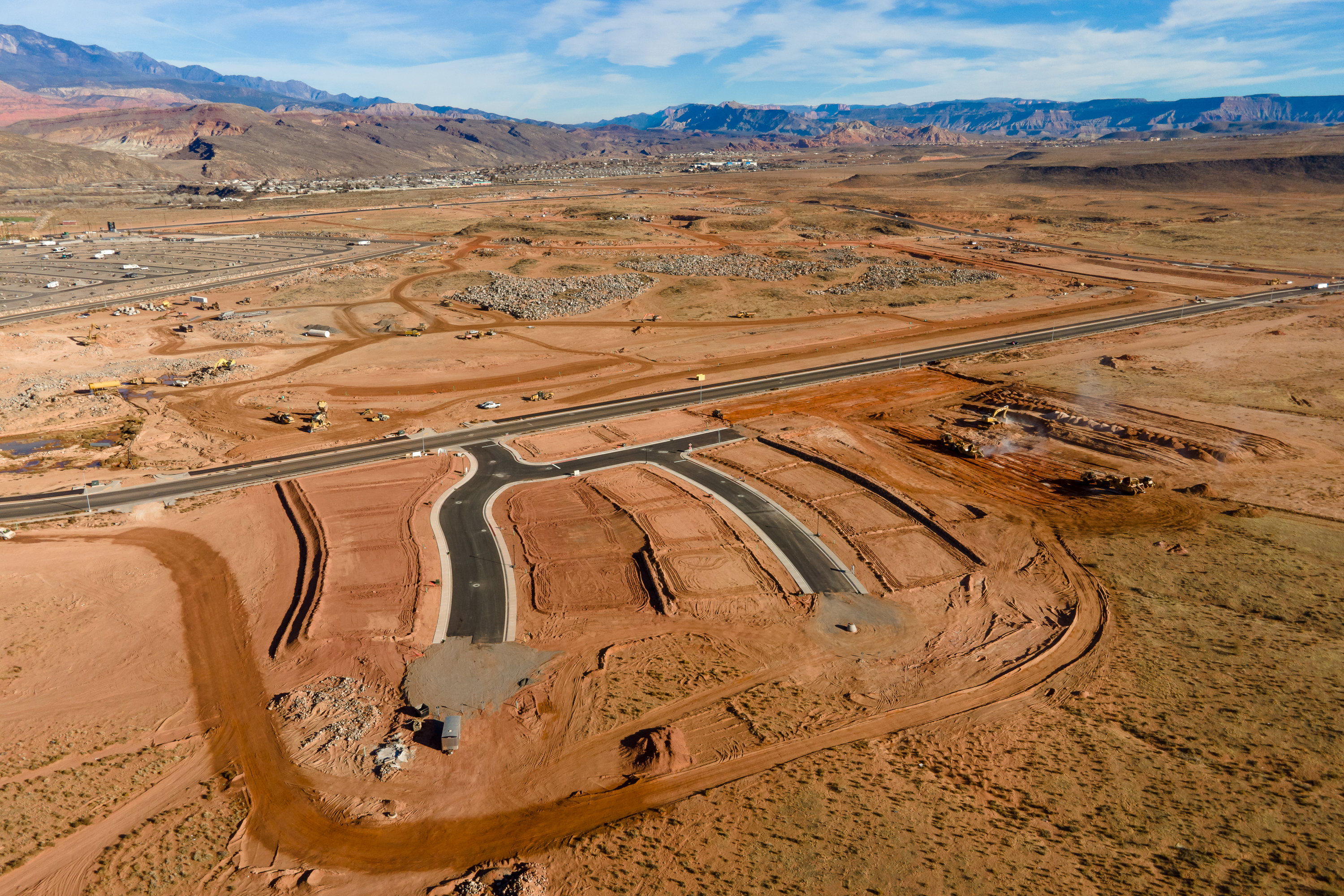 Bird's eye view featuring a mountain view