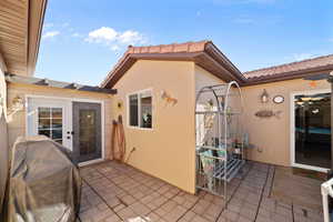 View of patio / terrace with area for grilling